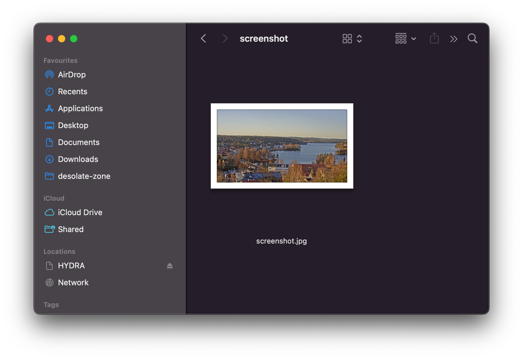 Mac finder with one screenshot file