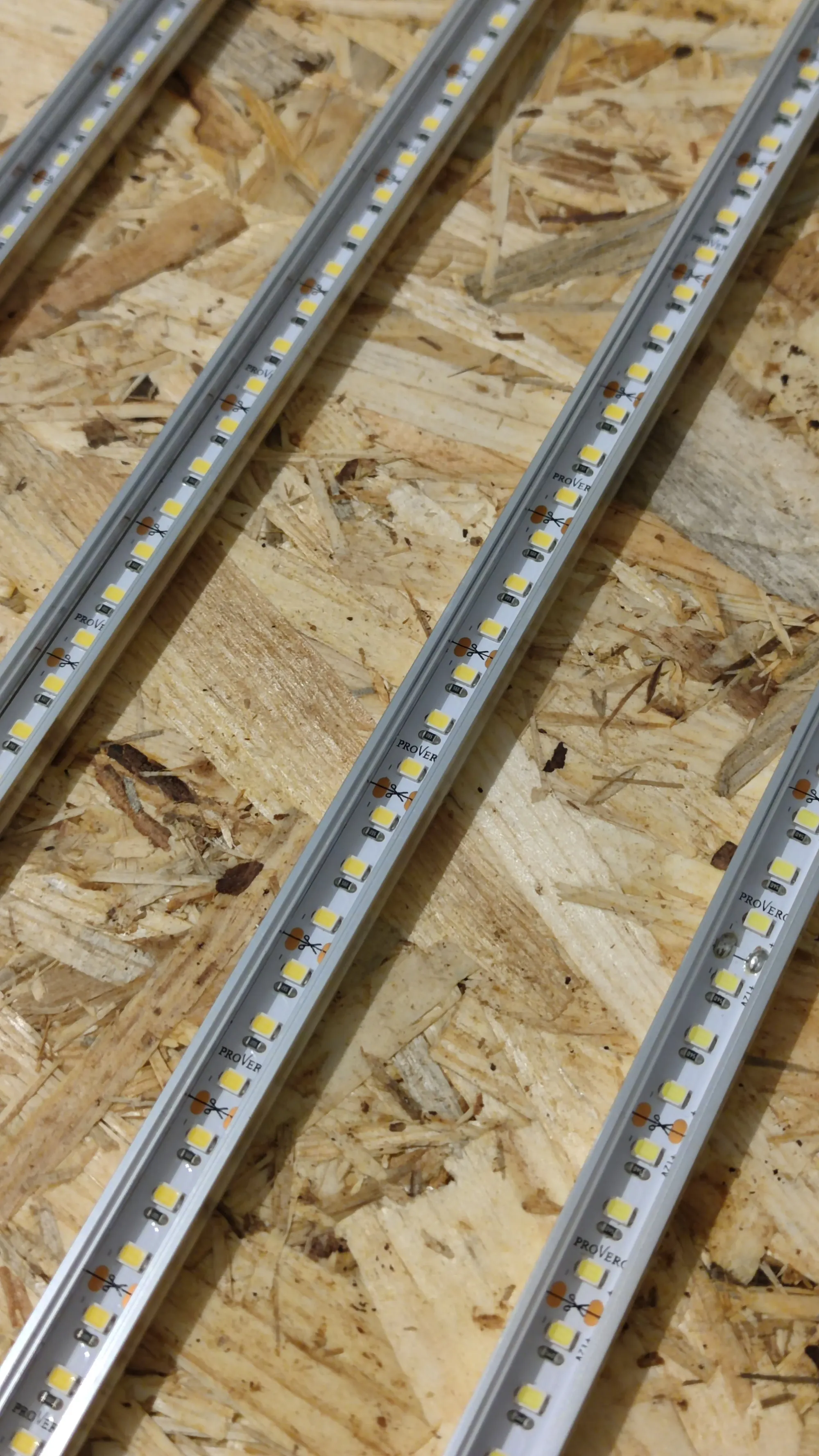 How I built a powerful LED grow rack